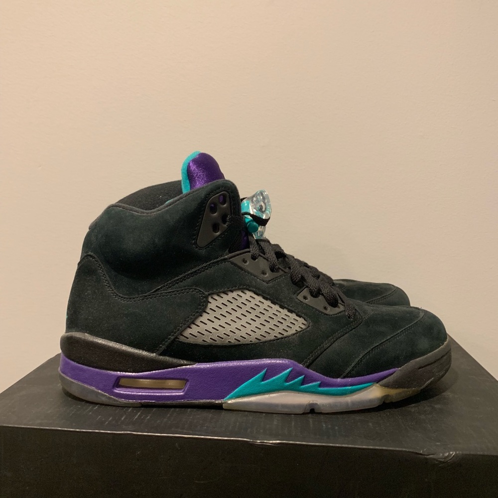 Jordan 5 “Black Grape”